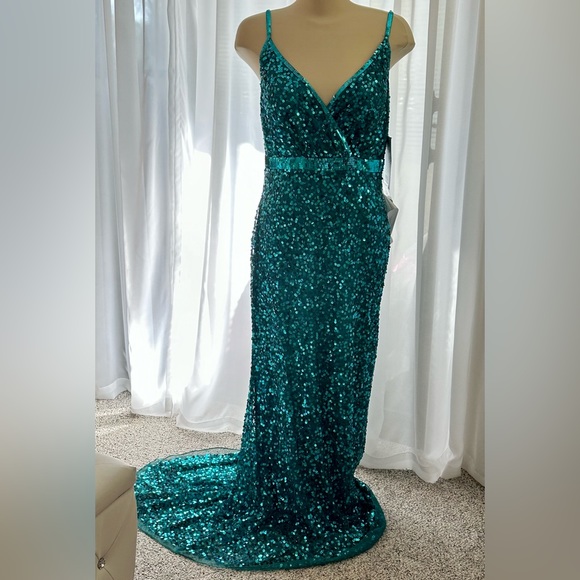 Mac Duggal Style: 5055M sequin mermaid dress 👗 - Picture 6 of 10